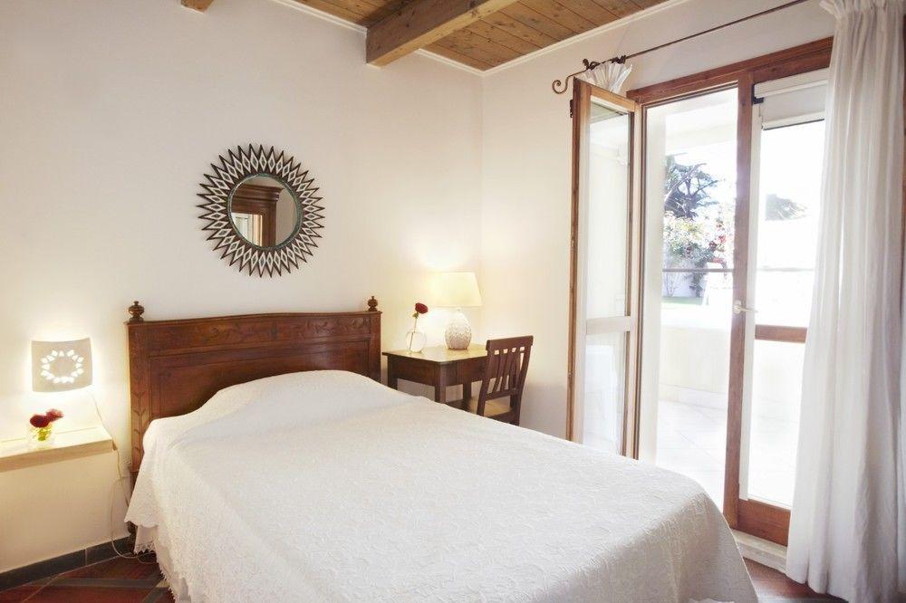 Affittacamere Donna Pomptilla Cagliari Ngoại thất bức ảnh