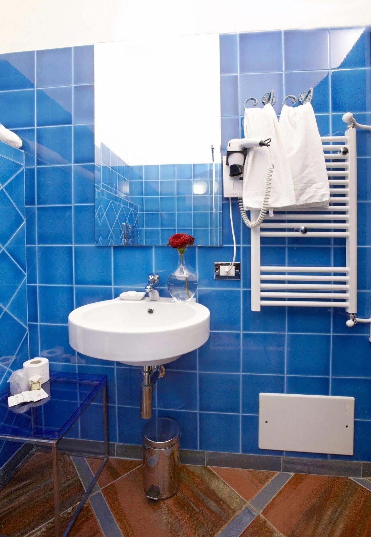Affittacamere Donna Pomptilla Cagliari Ngoại thất bức ảnh